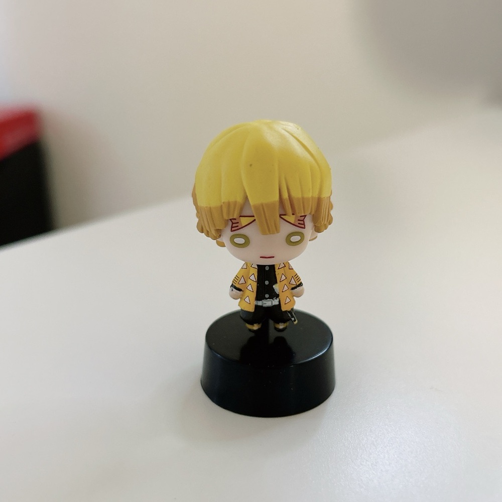Demon Slayer Zenitsu Anime Figure